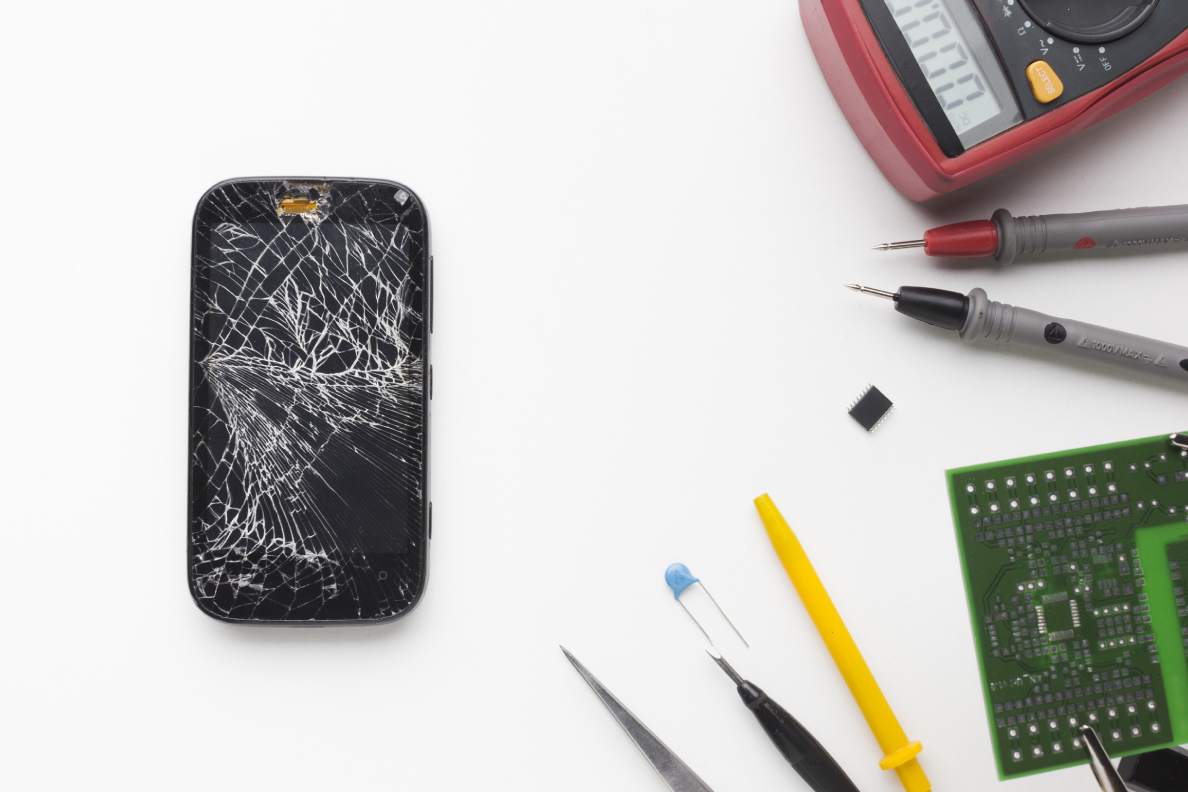 How To Fix A Cracked Phone Screen